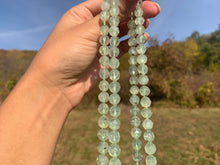 Charger l'image dans la galerie, Perles en prehnite, forme diamant, 8mm