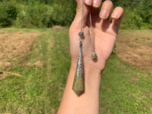 Charger l'image dans la galerie, Pendule en unakite