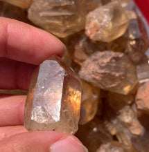 Charger l&#39;image dans la galerie, VENDU Citrine brut 67
