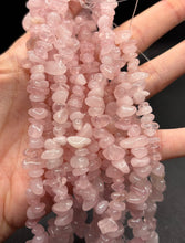 Charger l'image dans la galerie, Perles en quartz rose, forme chips

