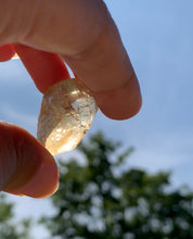Charger l&#39;image dans la galerie, VENDU Citrine brut 75
