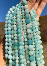 Charger l&#39;image dans la galerie, Perles en amazonite forme diamant entre 6 et 10mm
