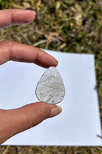 Charger l&#39;image dans la galerie, Quartz à Actinolite 8
