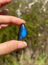 Charger l&#39;image dans la galerie, Labradorite 325
