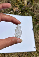 Charger l&#39;image dans la galerie, Quartz à Actinolite 7
