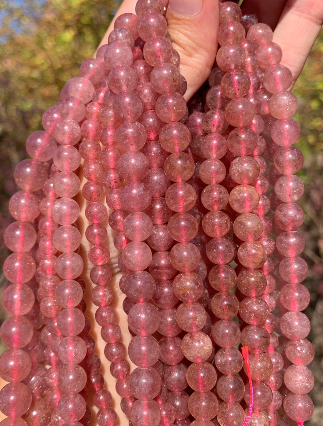Perles en quartz à inclusions de mica entre 6 et 10mm QMU