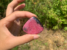 Charger l&#39;image dans la galerie, VENDU Rhodonite 30
