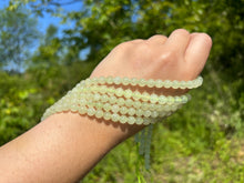 Charger l&#39;image dans la galerie, Perles en calcite verte entre 6 et 10mm
