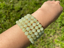 Charger l&#39;image dans la galerie, Perles en calcite verte entre 6 et 10mm
