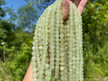 Charger l&#39;image dans la galerie, Perles en calcite verte entre 6 et 10mm
