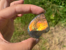 Charger l&#39;image dans la galerie, VENDU Labradorite 121
