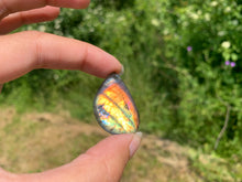 Charger l&#39;image dans la galerie, VENDU Labradorite 130
