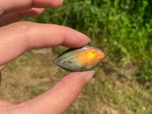 Charger l&#39;image dans la galerie, VENDU Labradorite 131
