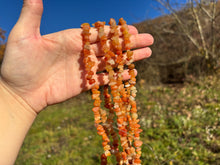 Charger l&#39;image dans la galerie, Perles en aventurine orange, forme chips
