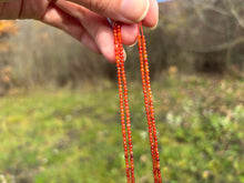 Charger l&#39;image dans la galerie, Perles en cornaline facettée entre 2 et 4mm
