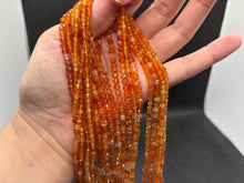 Charger l'image dans la galerie, Perles en cornaline facettées entre 3 et 4mm
