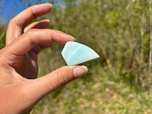 Charger l&#39;image dans la galerie, VENDU Aragonite bleue 7
