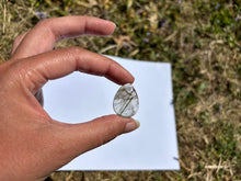 Charger l&#39;image dans la galerie, Quartz à Actinolite 5
