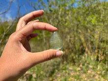 Charger l&#39;image dans la galerie, Quartz à Actinolite 6
