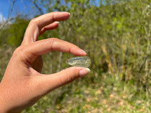 Charger l&#39;image dans la galerie, Quartz à Actinolite 7
