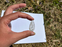 Charger l&#39;image dans la galerie, Quartz à Actinolite 7
