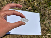 Charger l&#39;image dans la galerie, Quartz à Actinolite 7
