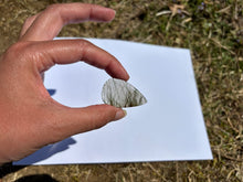 Charger l&#39;image dans la galerie, Quartz à Actinolite 2
