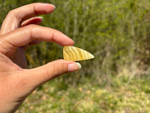 Charger l&#39;image dans la galerie, VENDU Calcite jaune 13
