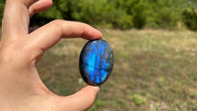 Charger l'image dans la galerie, Galet en labradorite 9
