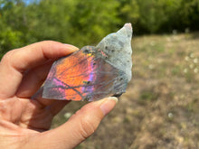 Charger l'image dans la galerie, Morceau en labradorite poli

