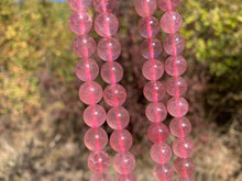 Charger l&#39;image dans la galerie, Perles en quartz à inclusions de mica entre 4 et 12mm QMD
