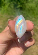 Charger l&#39;image dans la galerie, VENDU Labradorite &quot;blanche&quot; d&#39;Inde 30
