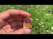 Charger et lire la vidéo dans la visionneuse de la Galerie, VENDU Citrine brut 52
