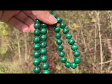 Charger et lire la vidéo dans la visionneuse de la Galerie, Perles en malachite entre 4 et 10mm MU
