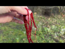 Charger et lire la vidéo dans la visionneuse de la Galerie, Perles en cornaline facettée entre 2 et 4mm
