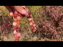 Charger et lire la vidéo dans la visionneuse de la Galerie, Perles en quartz hématoïde rouge entre 4 et 12mm
