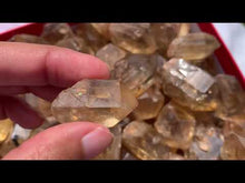 Charger et lire la vidéo dans la visionneuse de la Galerie, Citrine brut 61
