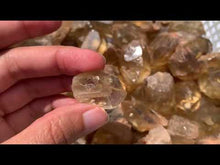 Charger et lire la vidéo dans la visionneuse de la Galerie, VENDU Citrine brut 57
