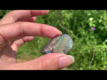 Charger et lire la vidéo dans la visionneuse de la Galerie, VENDU Labradorite 130
