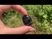 Charger et lire la vidéo dans la visionneuse de la Galerie, VENDU Oeil de faucon mélangé avec de l&#39;oeil de tigre 3
