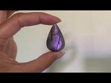 Charger et lire la vidéo dans la visionneuse de la Galerie, VENDU Labradorite 174
