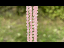 Charger et lire la vidéo dans la visionneuse de la Galerie, Perles en quartz rose facettées entre 3 et 4mm
