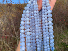 Charger l&#39;image dans la galerie, Perles en agate blue lace entre 6 et 10mm ABLD
