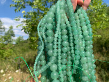 Charger l&#39;image dans la galerie, Perles en aventurine verte entre 4 et 14mm
