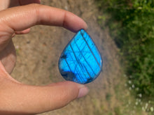 Charger l&#39;image dans la galerie, VENDU Labradorite 83
