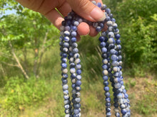 Charger l&#39;image dans la galerie, Perles en sodalite entre 2 et 12mm SU
