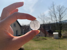 Charger l&#39;image dans la galerie, VENDU Quartz avec inclusions de tourmaline 3
