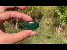 Charger et lire la vidéo dans la visionneuse de la Galerie, VENDU Aventurine verte 9

