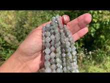 Charger et lire la vidéo dans la visionneuse de la Galerie, Perles en labradorite, forme diamant entre 6 et 10mm
