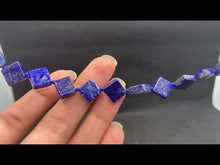Charger et lire la vidéo dans la visionneuse de la Galerie, Perles en lapis-lazuli, forme carré
